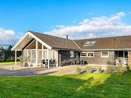Charming Holiday Home in Væggerløse With Indoor Whirlpool