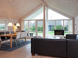 Charming Holiday Home in Væggerløse With Indoor Whirlpool