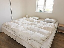 Spacious Holiday Home in Storvorde Whirlpool