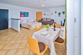 Apartments Nina Hvar town