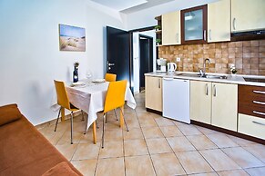 Apartments Nina Hvar town