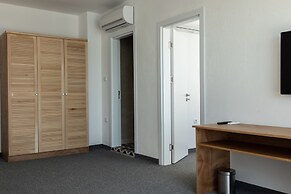 JI Hotel