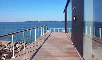 Clarion Hotel Sea U