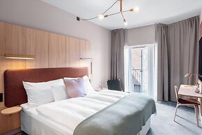 Clarion Hotel Sea U