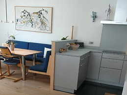 Luxurious And Beautifully Designed Apartment In Saint Moritz - Lets ge
