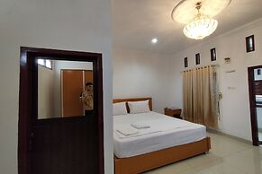 Rich Guesthouse