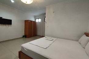 Rich Guesthouse