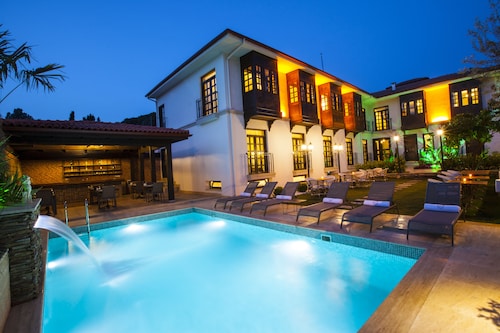 Livia Garden Hotel