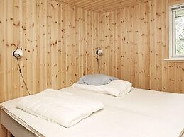 6 Person Holiday Home in Albaek
