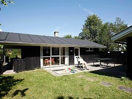 6 Person Holiday Home in Albaek