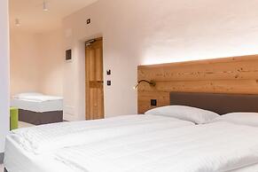 Curt di Clement Eco Mobility Hotel
