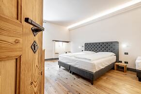 Curt di Clement Eco Mobility Hotel