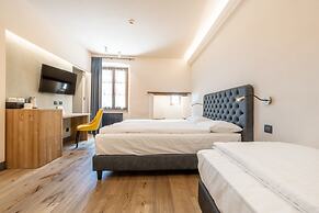 Curt di Clement Eco Mobility Hotel