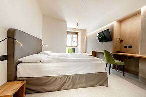 Curt di Clement Eco Mobility Hotel