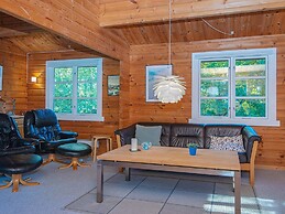 6 Person Holiday Home in Allingabro