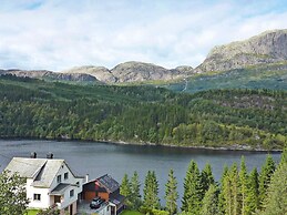 10 Person Holiday Home in Bygstad