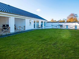 10 Person Holiday Home in Grenaa-by Traum
