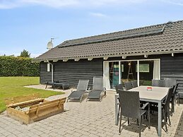 5 Star Holiday Home in Ebeltoft