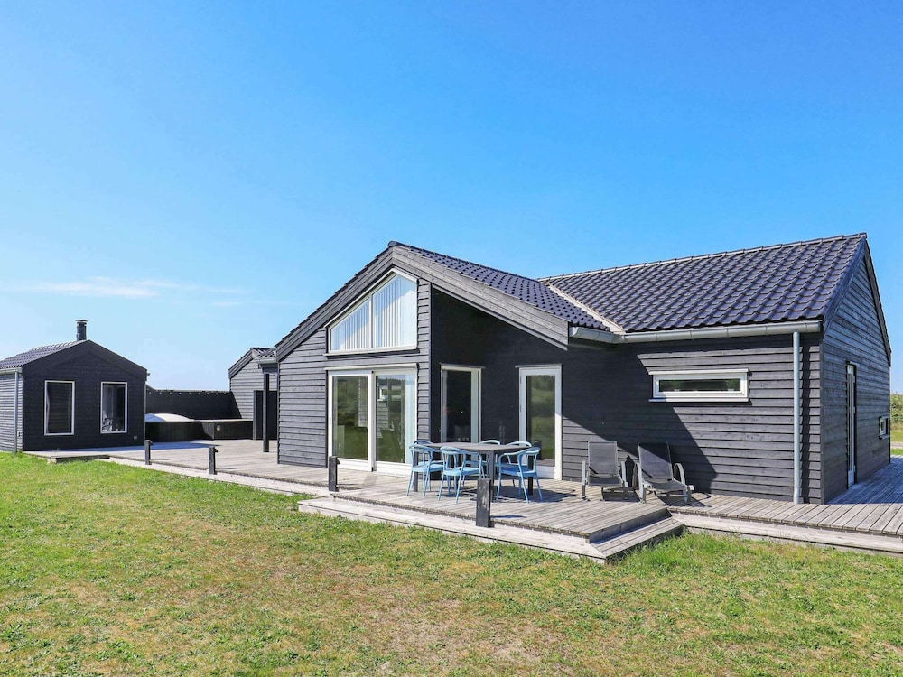 5 Star Holiday Home in Brovst