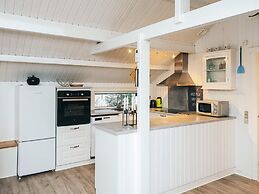 6 Person Holiday Home in Toftlund