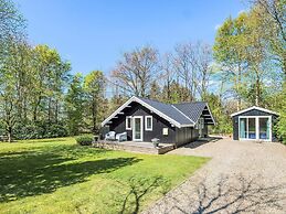 6 Person Holiday Home in Toftlund