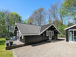 6 Person Holiday Home in Toftlund