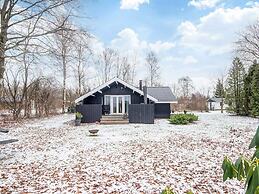 6 Person Holiday Home in Toftlund