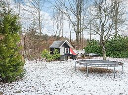 6 Person Holiday Home in Toftlund
