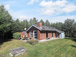 4 Person Holiday Home in Vaeggerlose