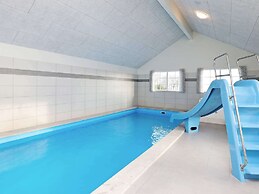 5 Star Holiday Home in Frorup