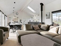 5 Star Holiday Home in Frorup