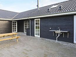 5 Star Holiday Home in Frorup