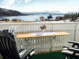 4 Person Holiday Home in Skatvik