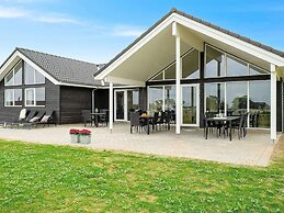 5 Star Holiday Home in Bogense