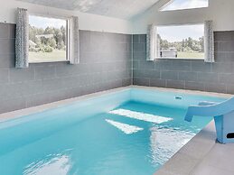 5 Star Holiday Home in Stege