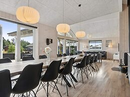 5 Star Holiday Home in Albaek