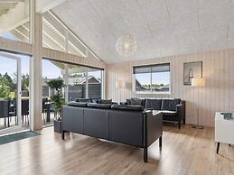 5 Star Holiday Home in Albaek