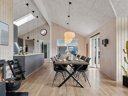 5 Star Holiday Home in Albaek