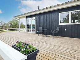 6 Person Holiday Home in Fjerritslev-by Traum
