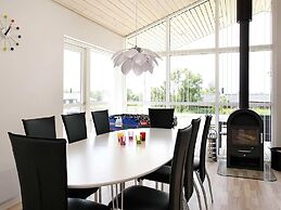 6 Person Holiday Home in Fjerritslev-by Traum