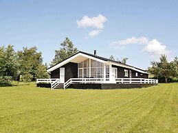 6 Person Holiday Home in Fjerritslev-by Traum