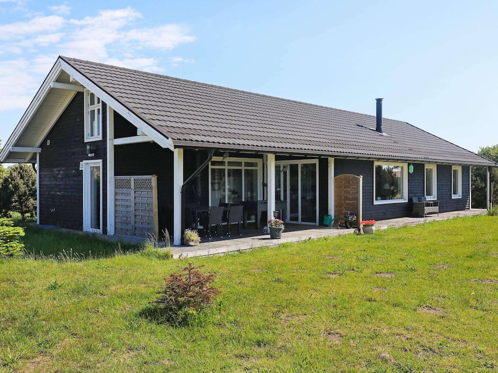 5 Star Holiday Home in Vaeggerlose