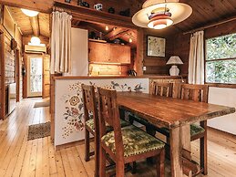 6 Person Holiday Home in Dronningmolle-by Traum