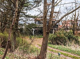 6 Person Holiday Home in Dronningmolle-by Traum