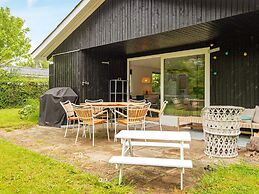 6 Person Holiday Home in Juelsminde