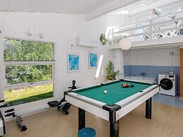 Simplistic Holiday Home in Ringkøbing near Sea