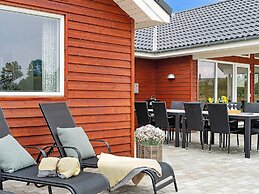 5 Star Holiday Home in Grenaa