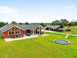 5 Star Holiday Home in Grenaa