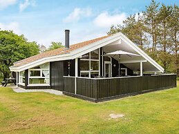 5 Star Holiday Home in Jerup