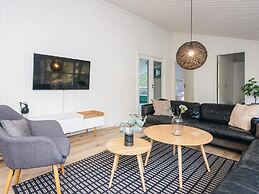5 Star Holiday Home in Jerup